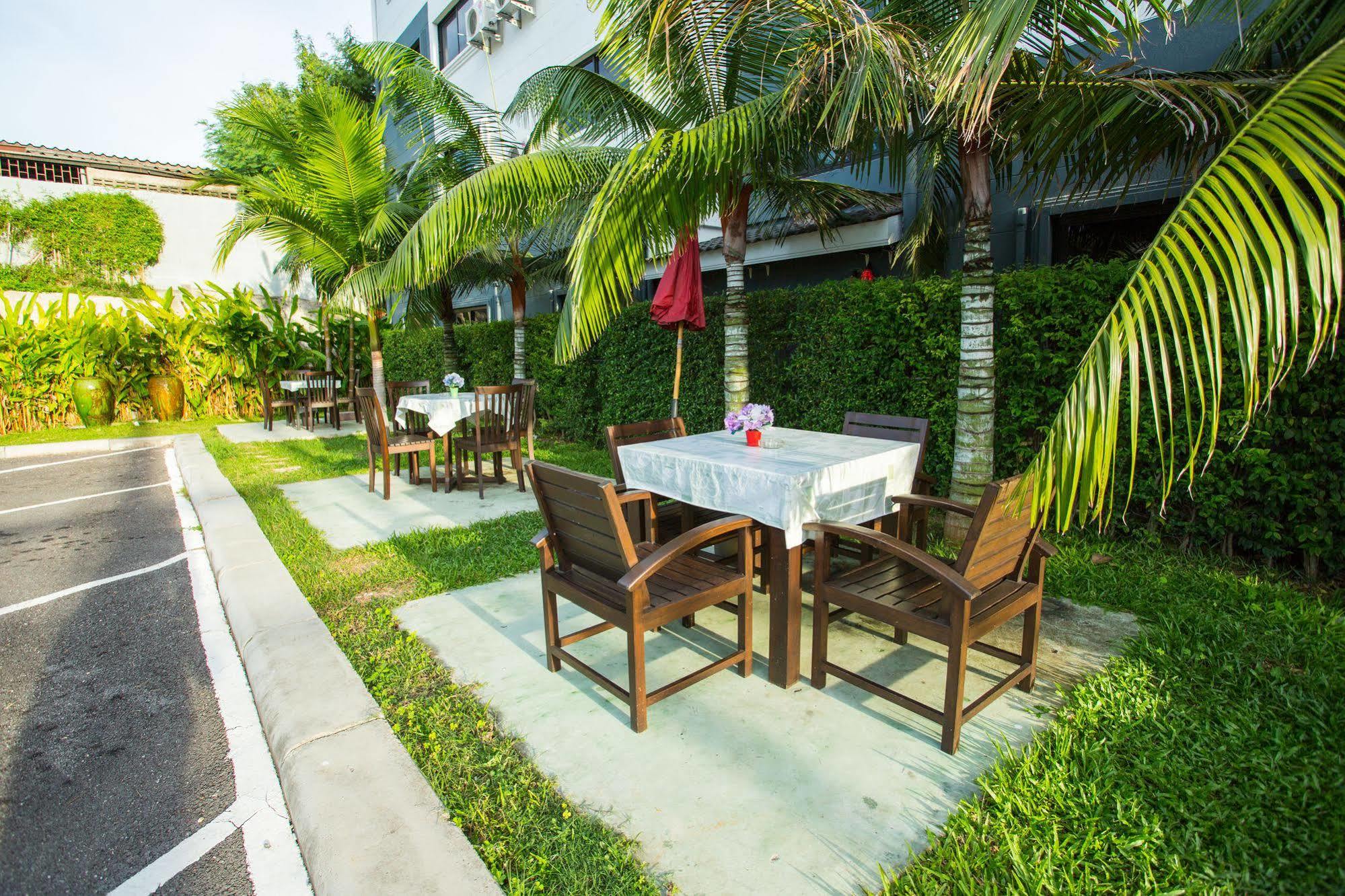 Airbest Gemtree Lampang Hotel מראה חיצוני תמונה