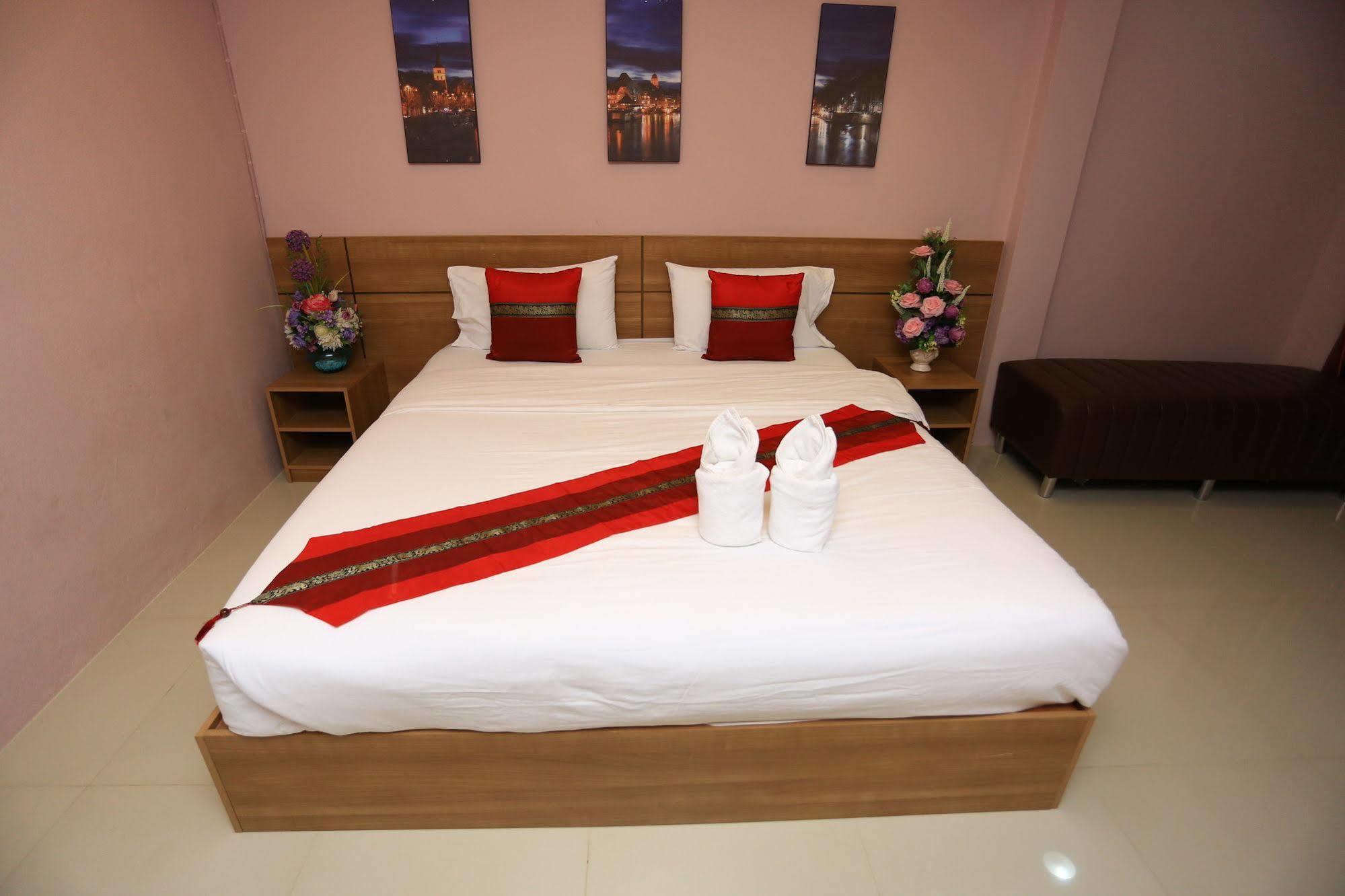 Airbest Gemtree Lampang Hotel מראה חיצוני תמונה
