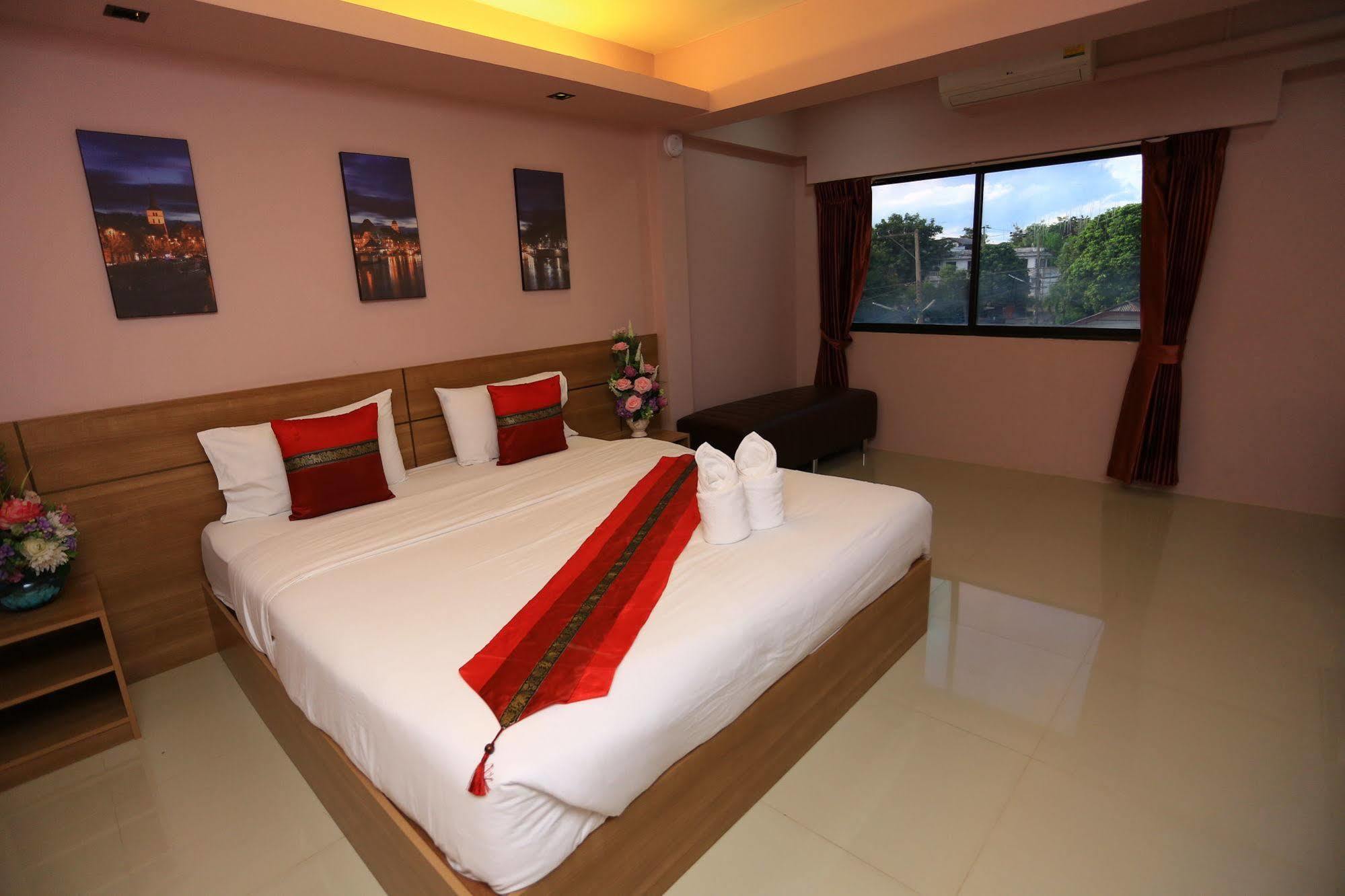 Airbest Gemtree Lampang Hotel מראה חיצוני תמונה